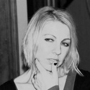 Meet your Posher, Ewa